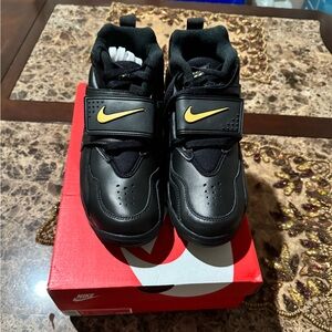 💛🖤💛🖤NEW NIKE AIR DIAMOND TURF🖤💛🖤💛